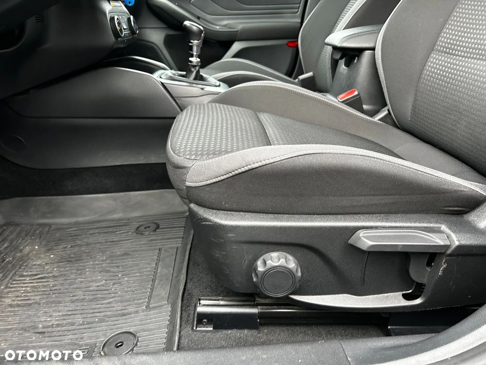 Ford Focus 1.5 EcoBlue SCR Connected - 10