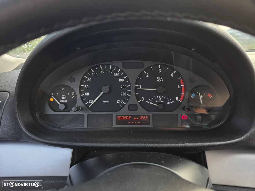 BMW 320 d - 8