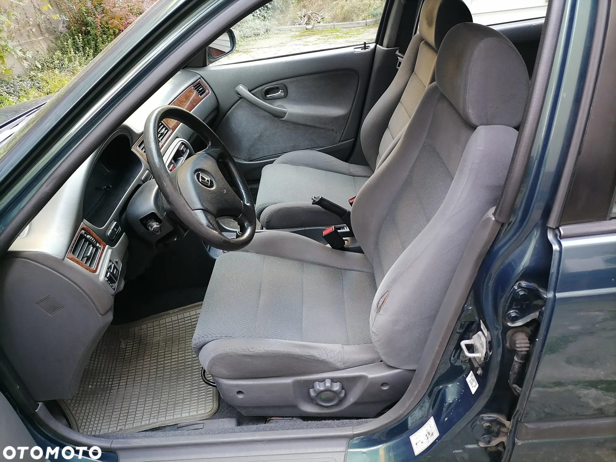 Honda Civic 1.4i - 11