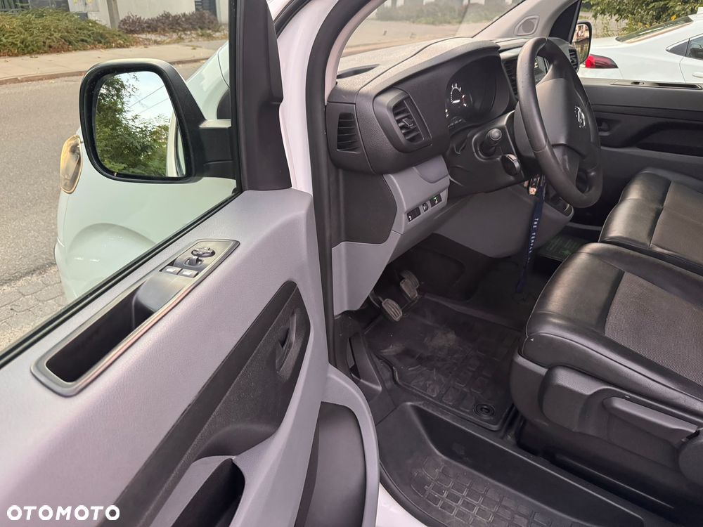 Opel Vivaro - 17