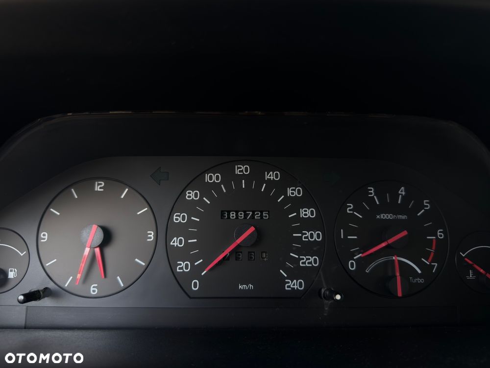 Volvo 945 - 7