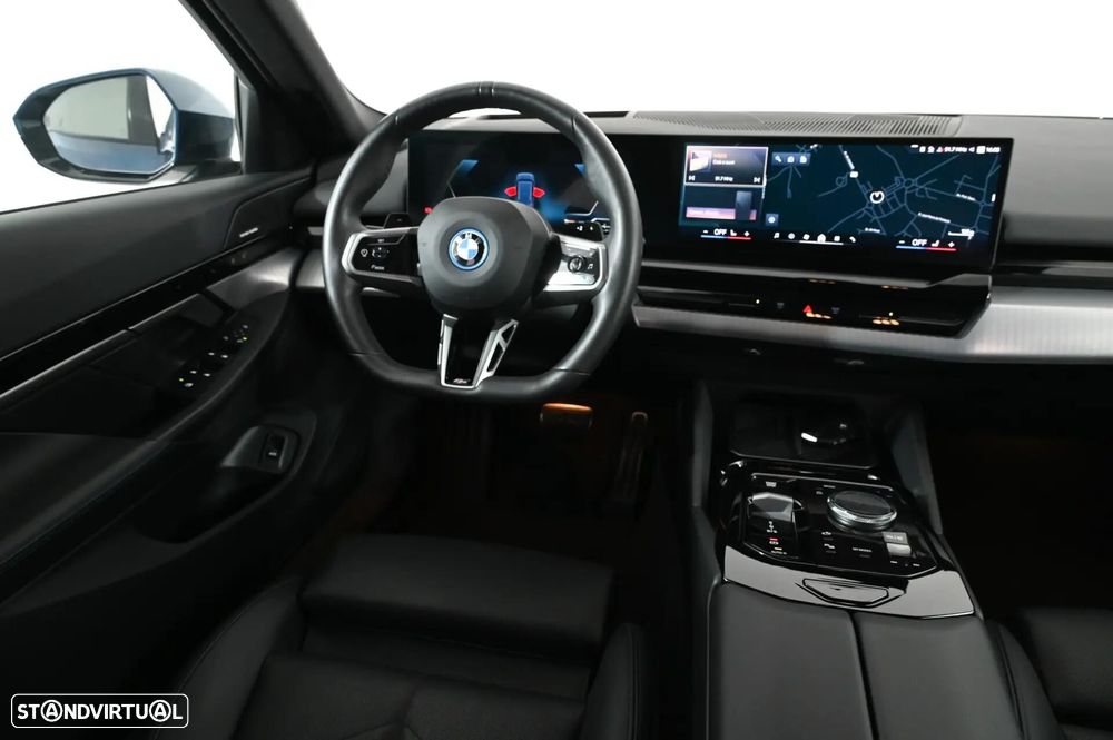BMW 530 e Pack Desportivo M - 18