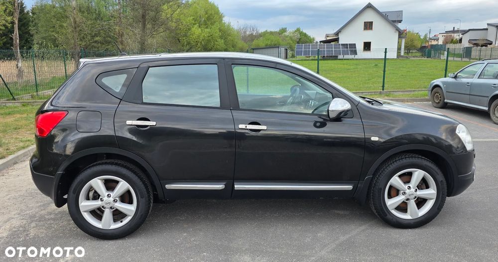 Nissan Qashqai 2.0 dCi Tekna EU5 - 17