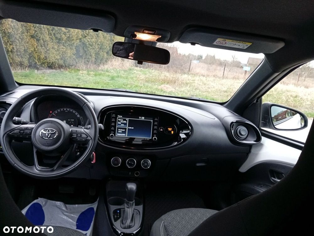 Toyota Aygo X 1.0 VVT-i Style CVT - 12