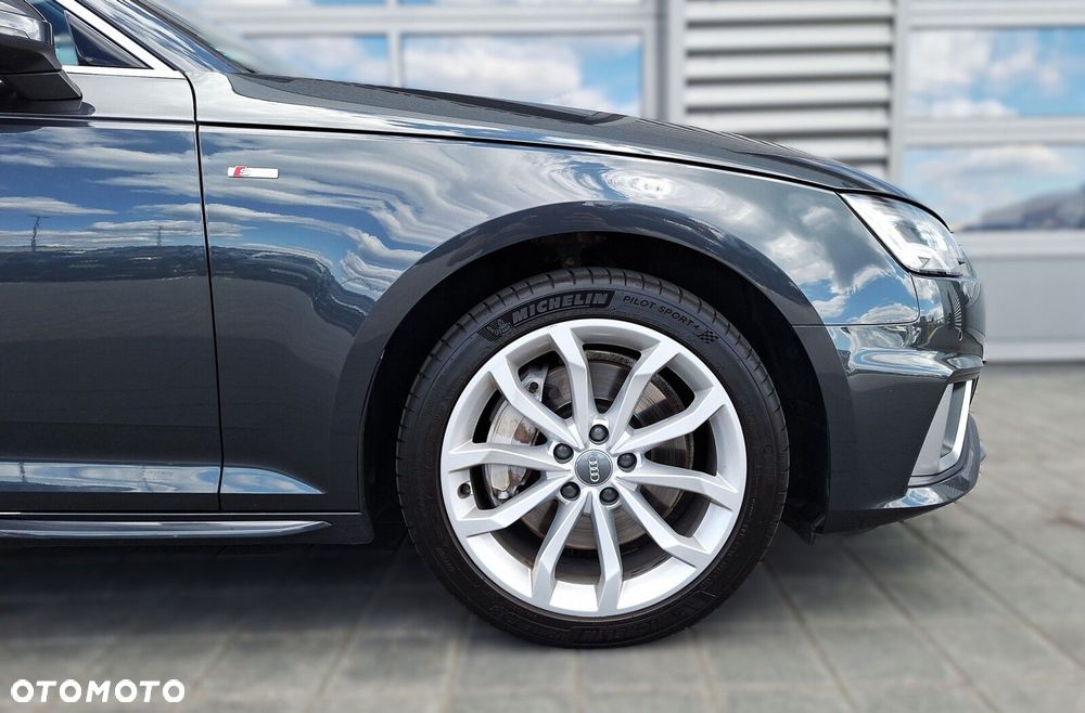 Audi A4 Limousine - 24