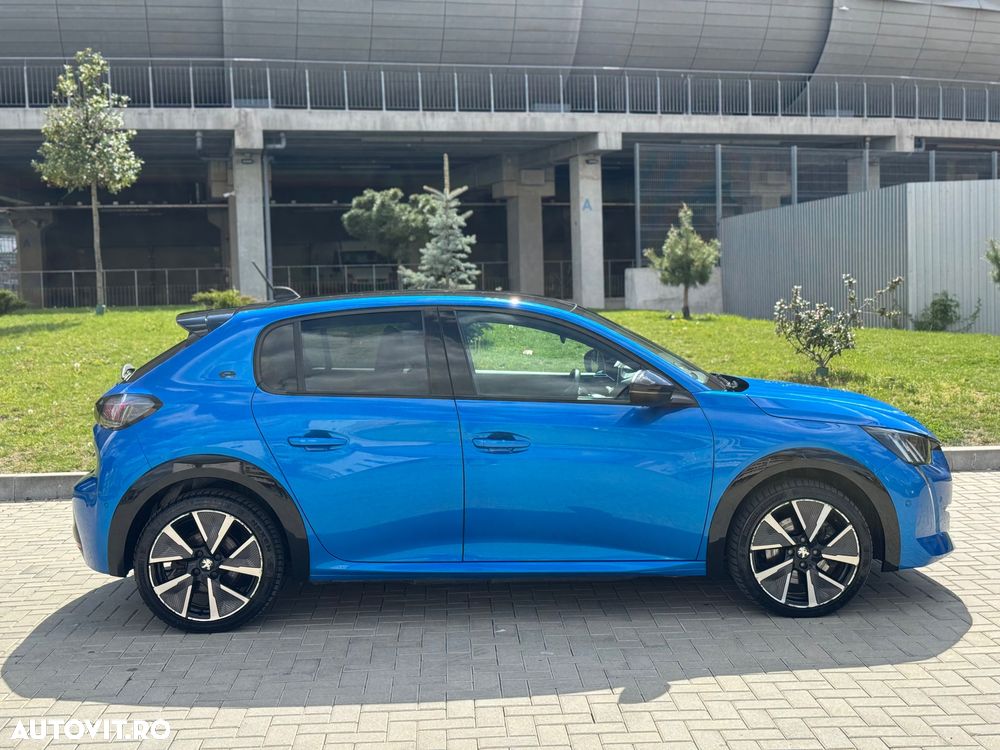 Peugeot 208 e-208 GT Pack - 3