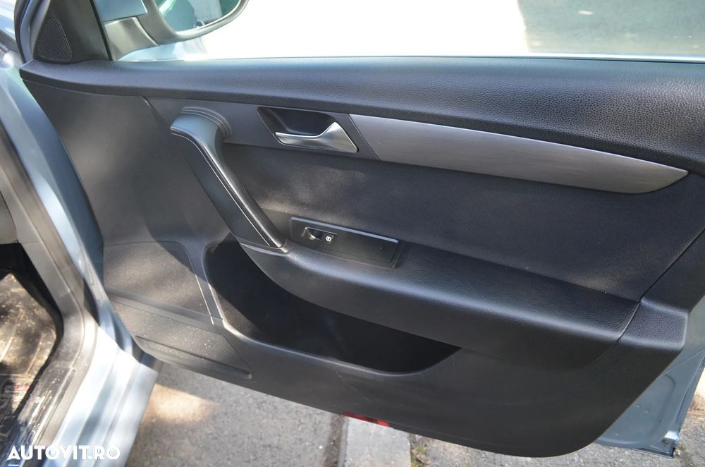 Volkswagen Passat 1.6 TDI BlueMotion Technology Trendline - 7