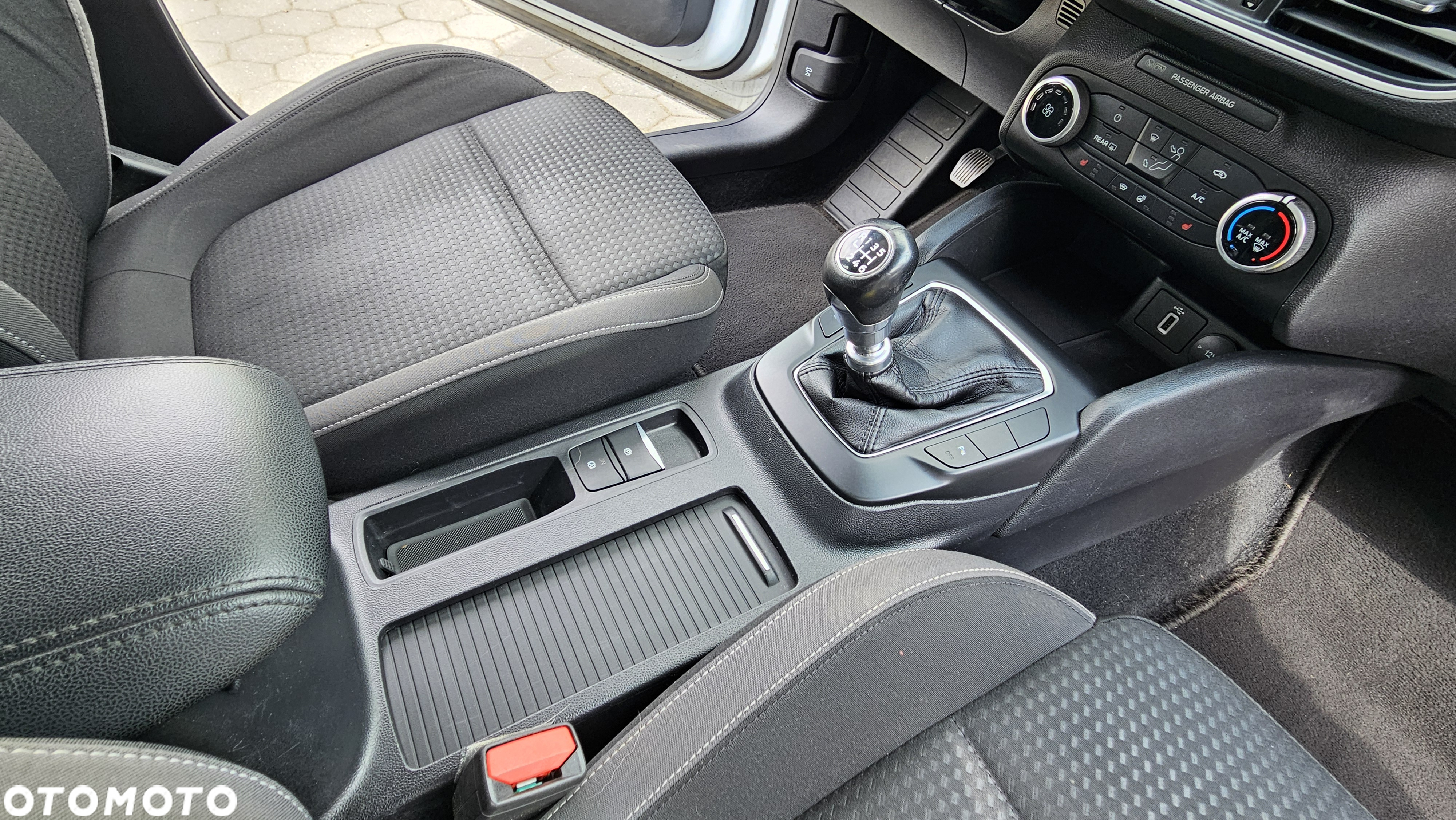 Ford Focus 1.5 EcoBlue Start-Stopp-System COOL&CONNECT - 7