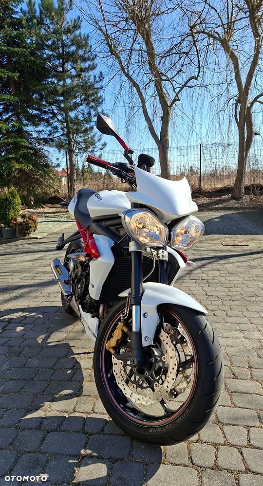 Triumph Street Triple - 1