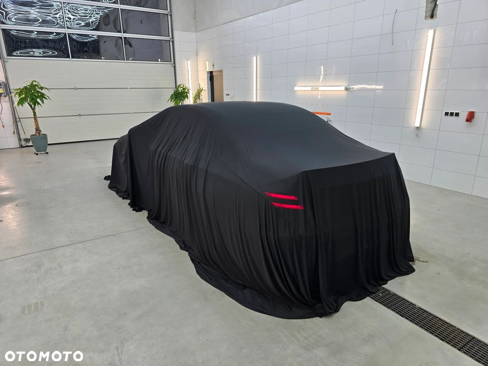 Mercedes-Benz Klasa E - 12