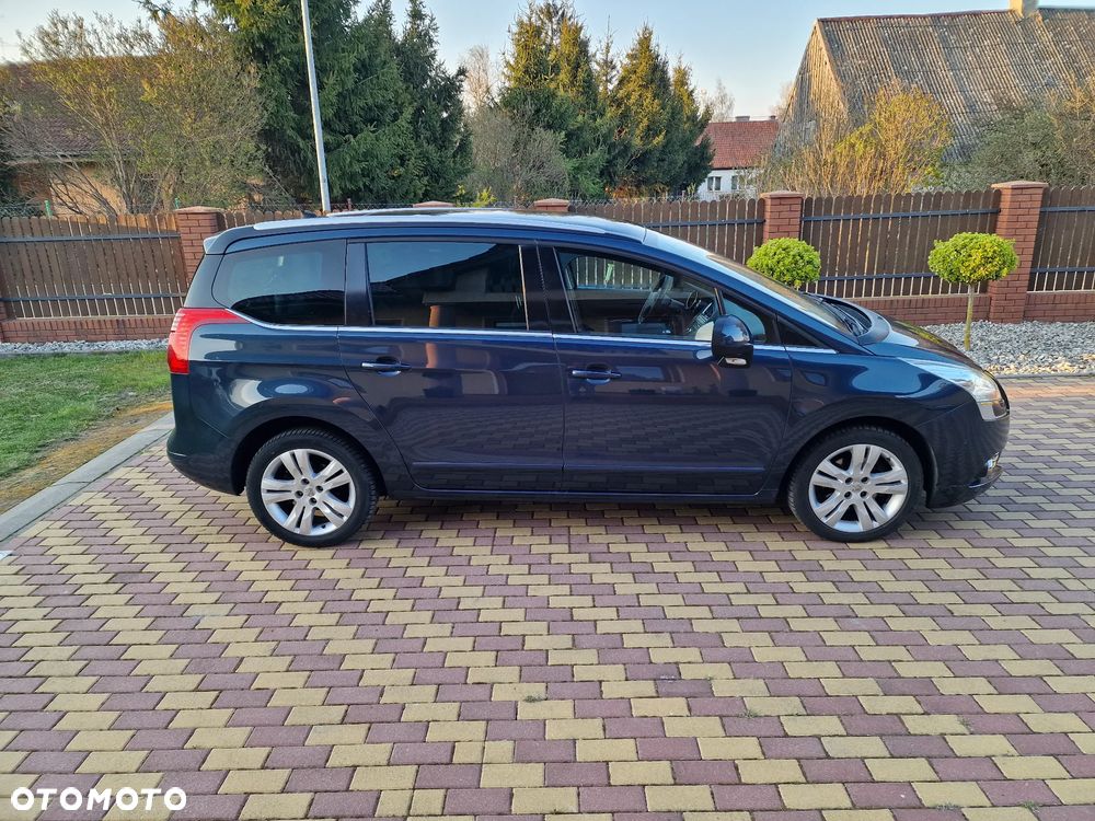 Peugeot 5008 HDI 160 Automatik Allure - 21