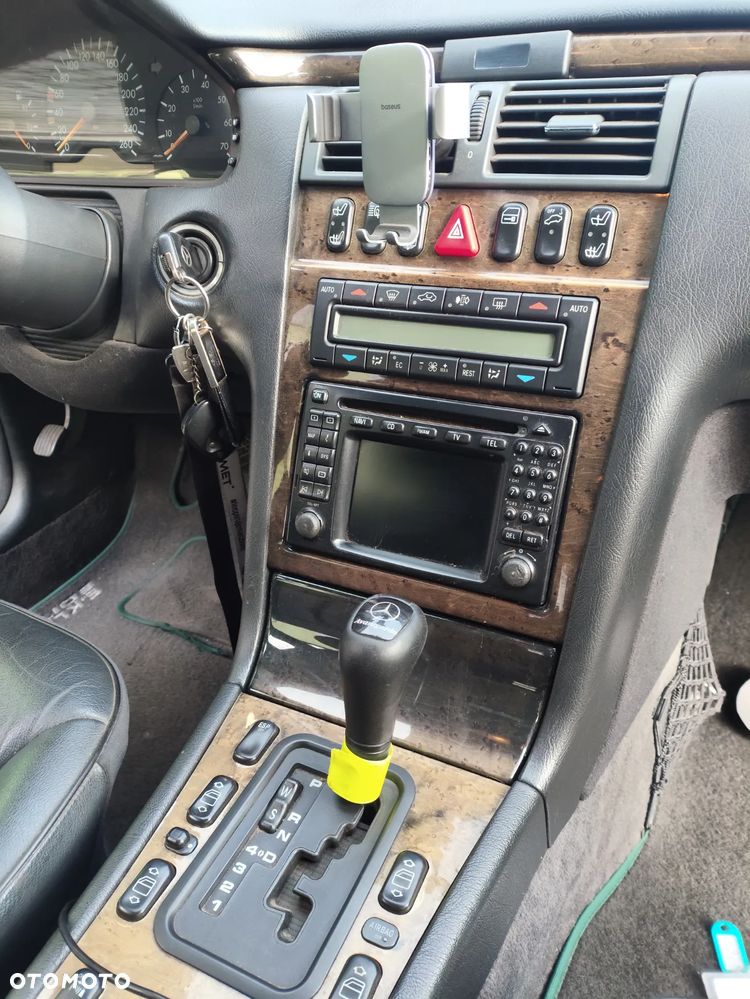 Mercedes-Benz Klasa E 430 T Avantgarde - 17