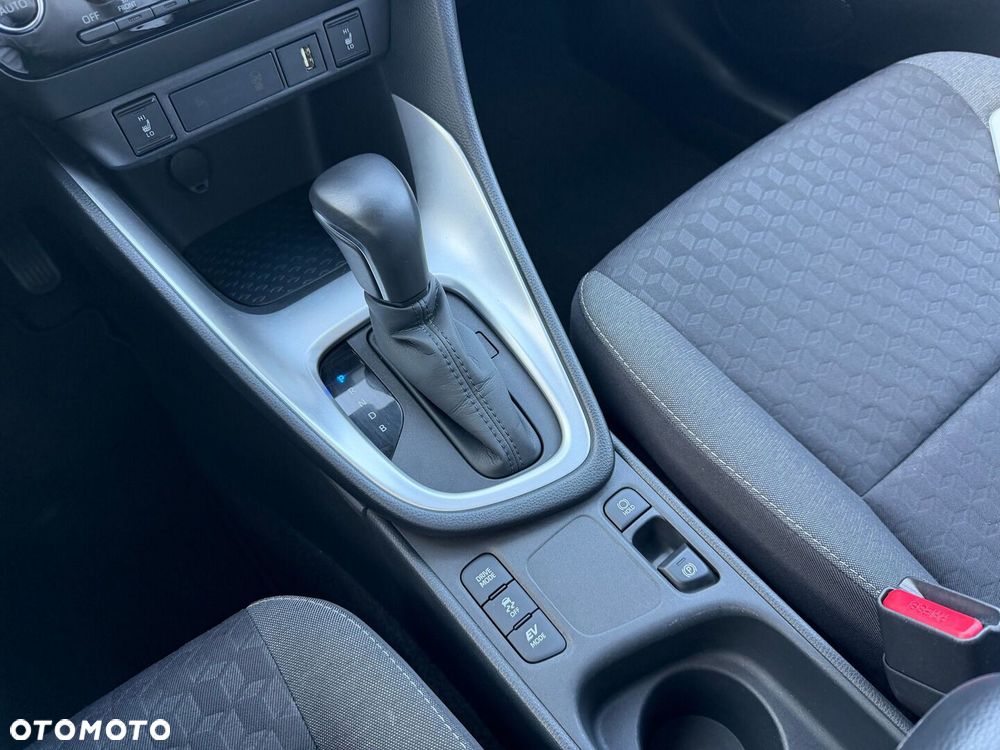 Toyota Yaris Hybrid 1.5 Comfort - 17