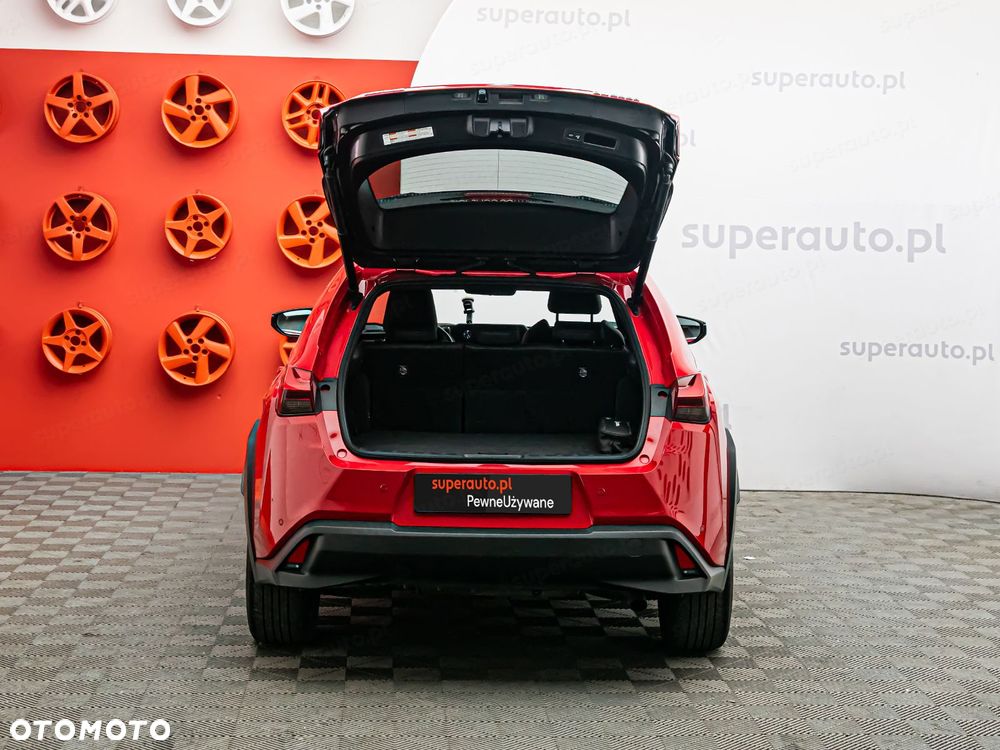 Lexus UX - 31