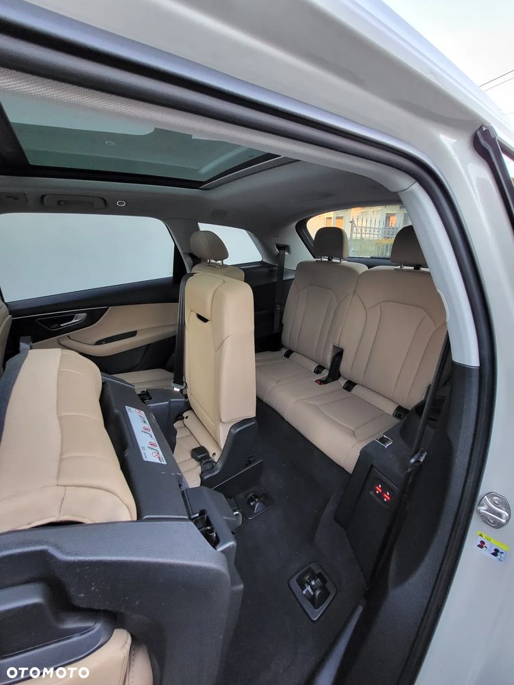 Audi Q7 - 11