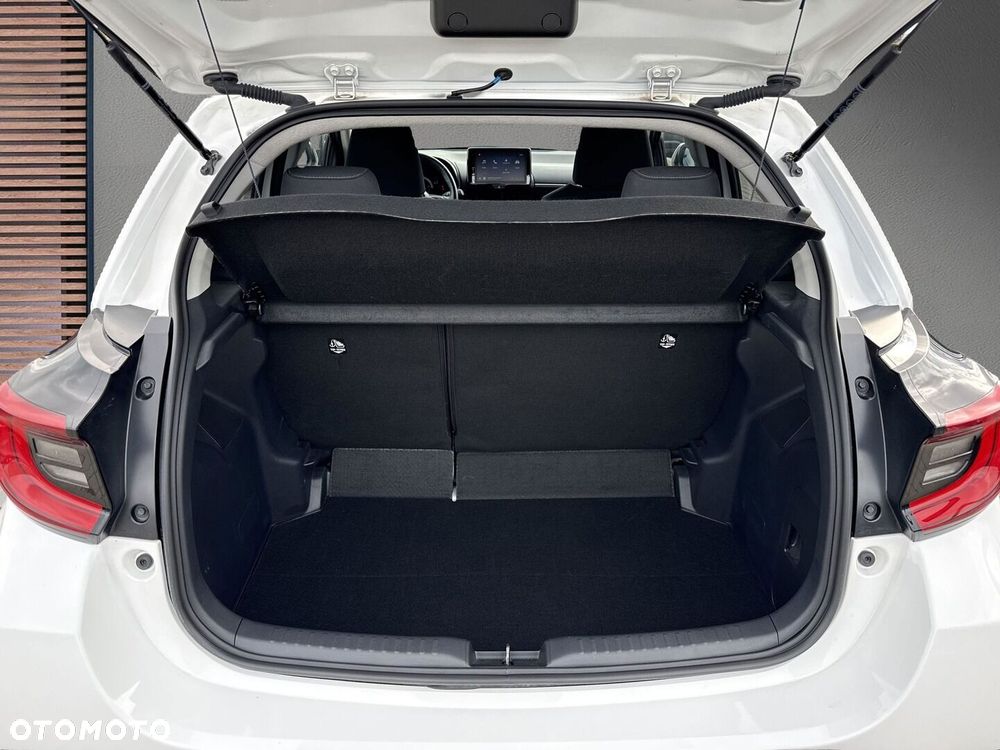 Toyota Yaris Hybrid 1.5 Style - 13