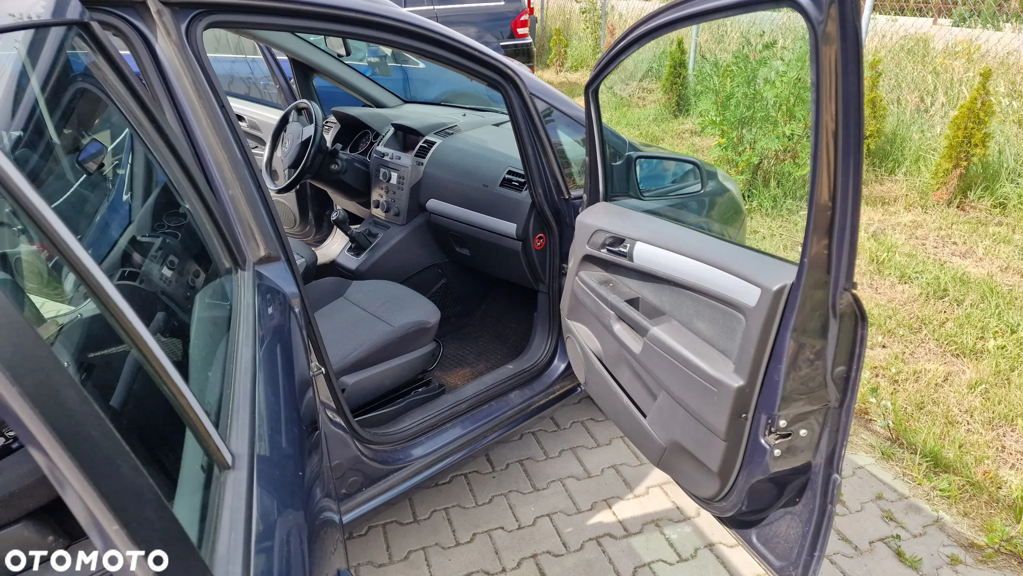 Opel Zafira 1.8 - 32