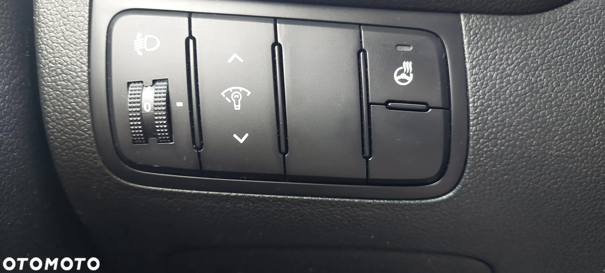 Kia Ceed - 8
