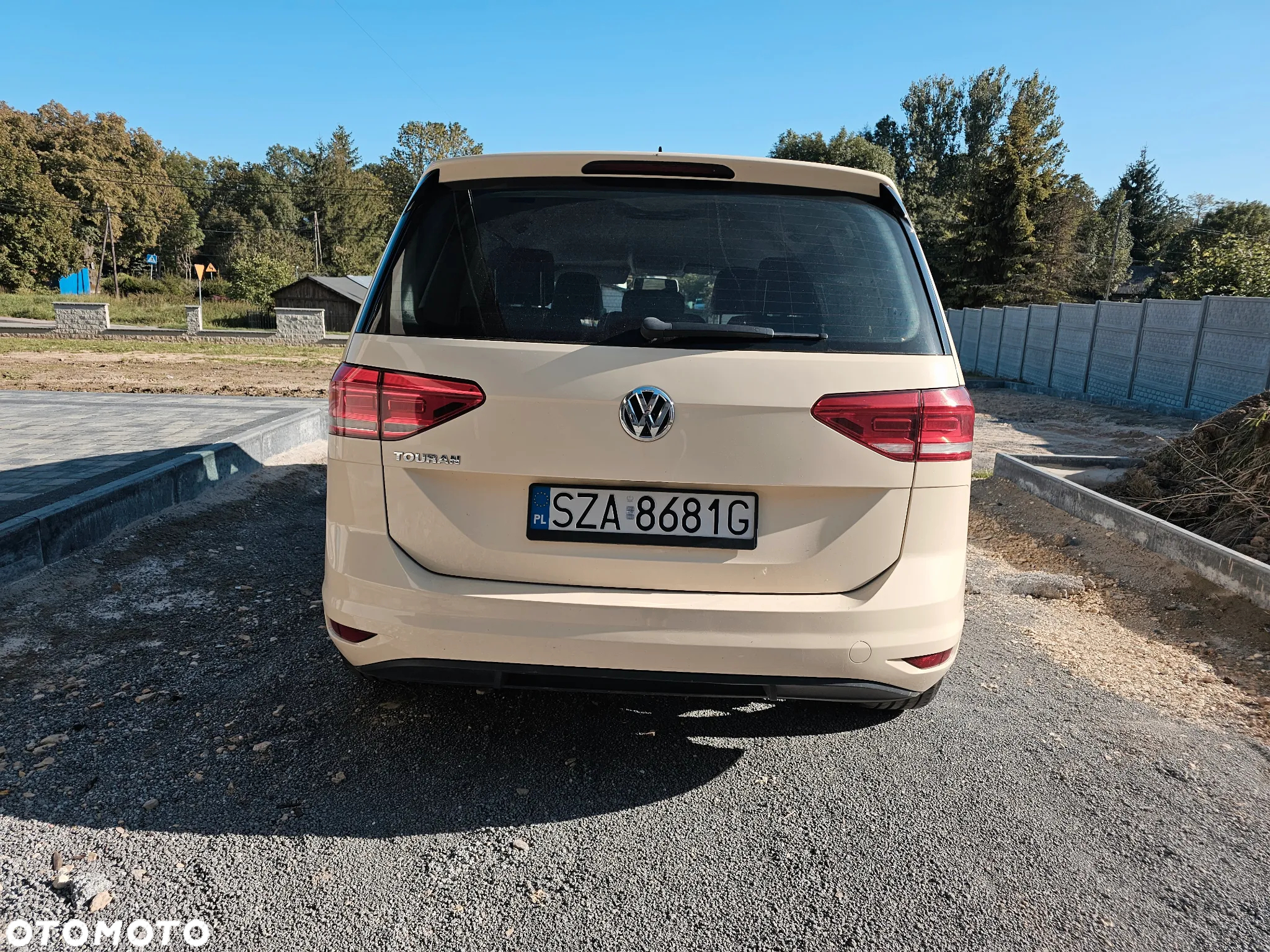 Volkswagen Touran 2.0 TDI SCR DSG Comfortline - 5
