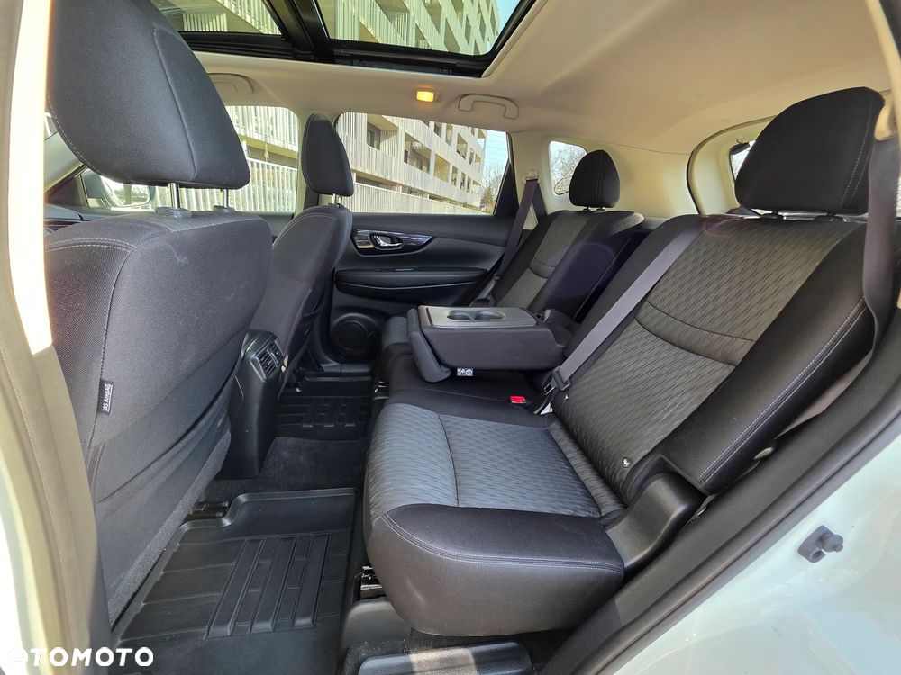 Nissan X-Trail 1.3 DIG-T N-Connecta 2WD DCT - 22