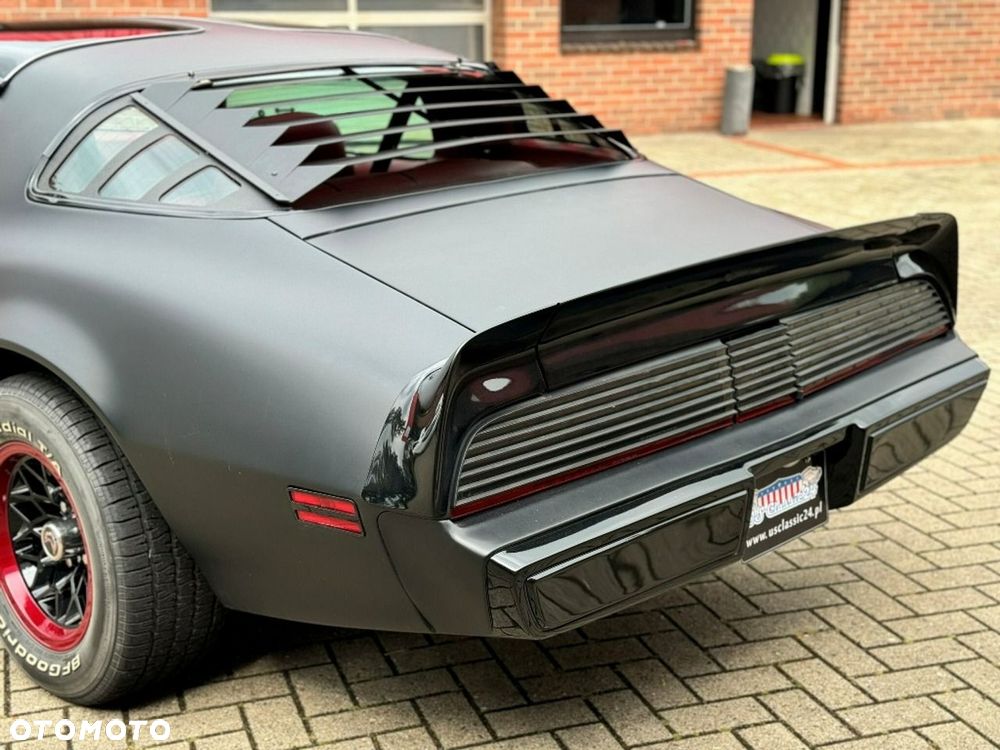 Pontiac Trans Am - 10