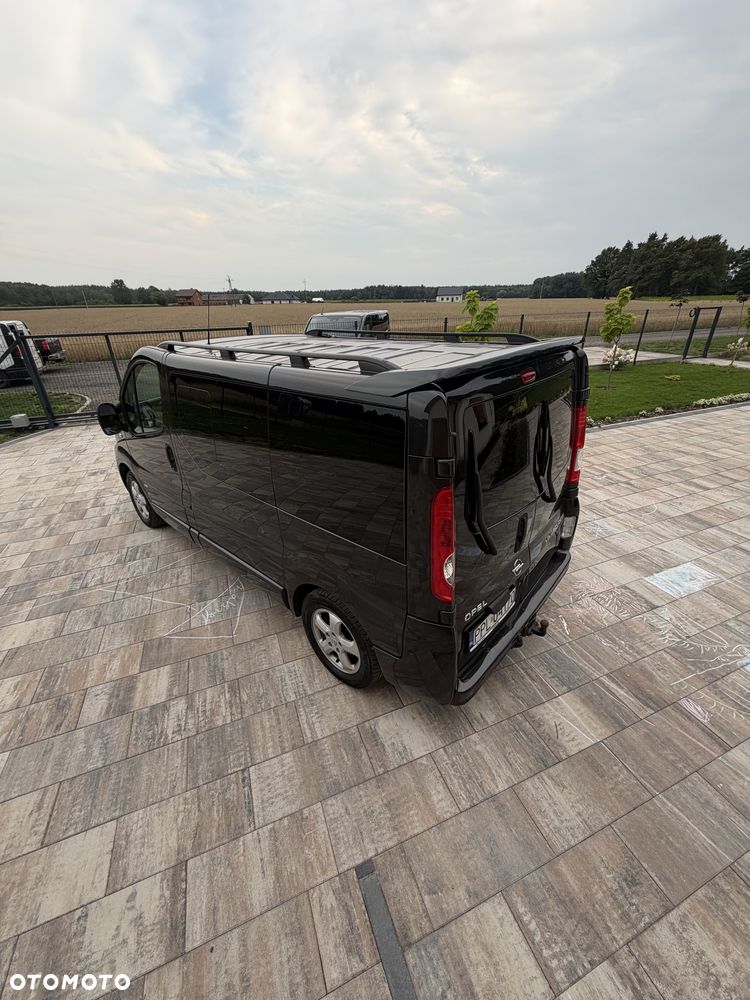 Opel Vivaro - 2