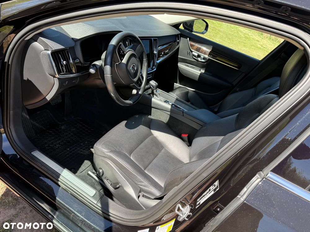 Volvo S90 T5 Momentum - 3