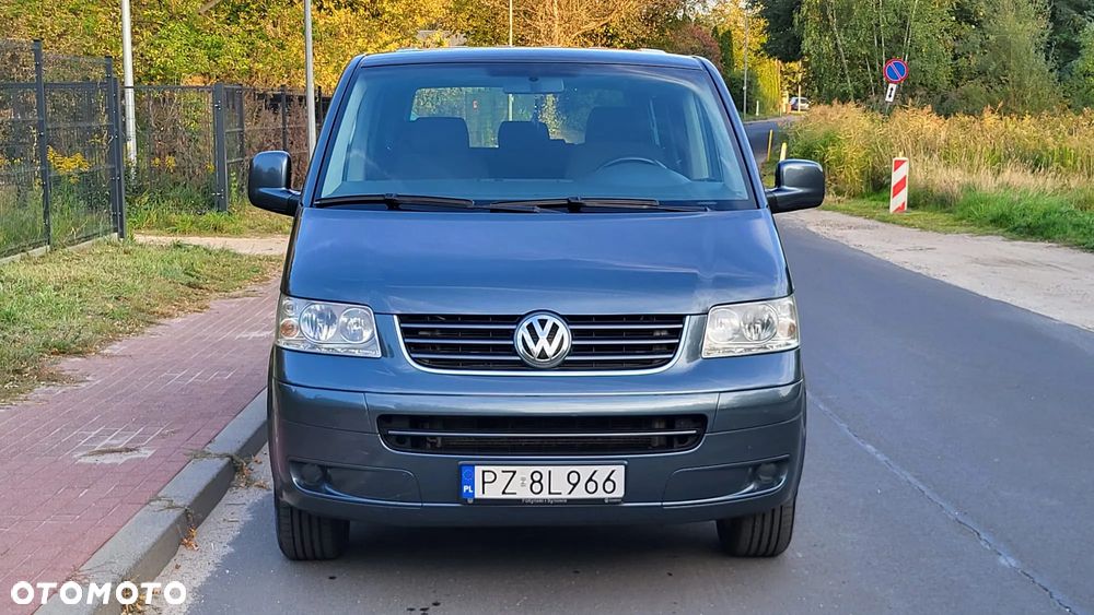 Volkswagen Caravelle - 3
