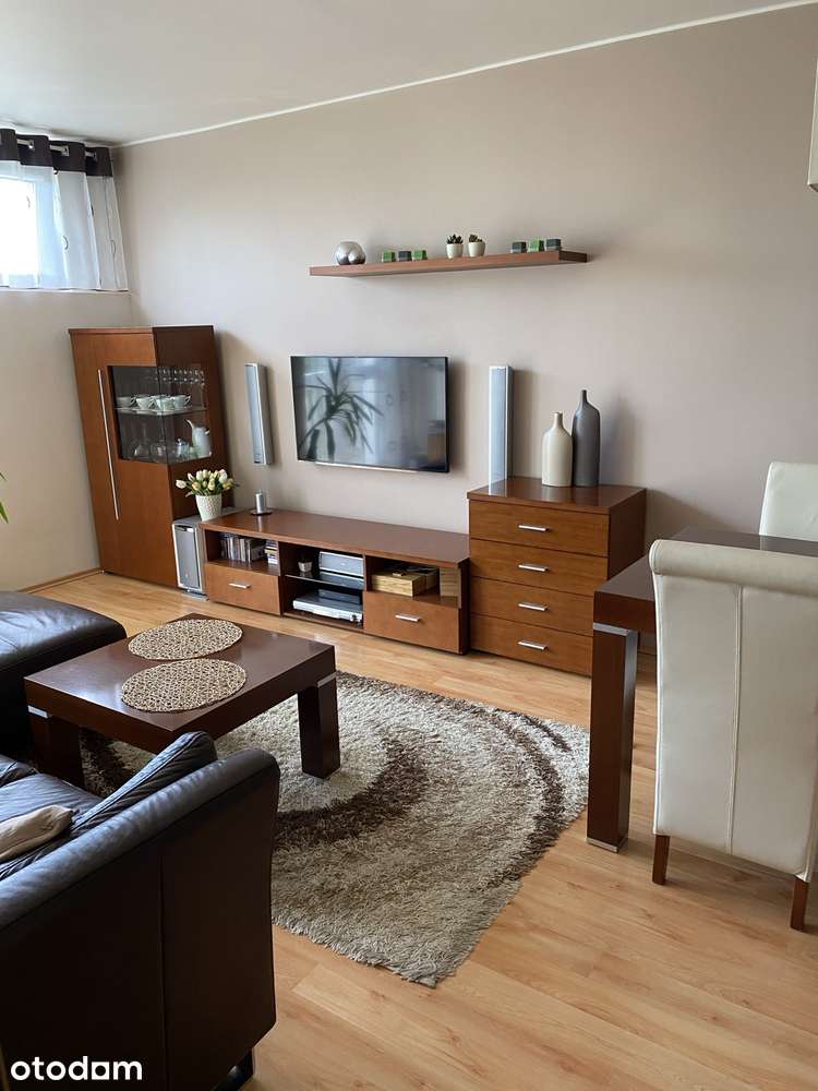 3-pokojowe mieszkanie 56 m² z wyposażeniem – Armii Krajowej