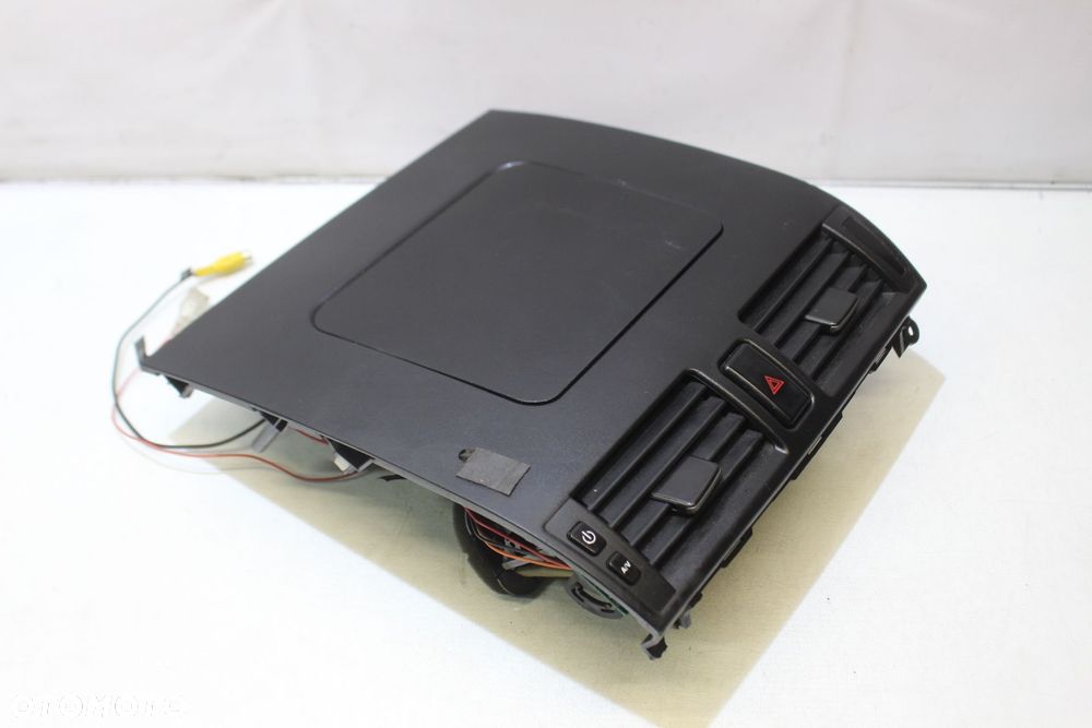 KONSOLA ŚRODKOWA Z WYŚWIETLACZEM MAZDA 3 CD - 3