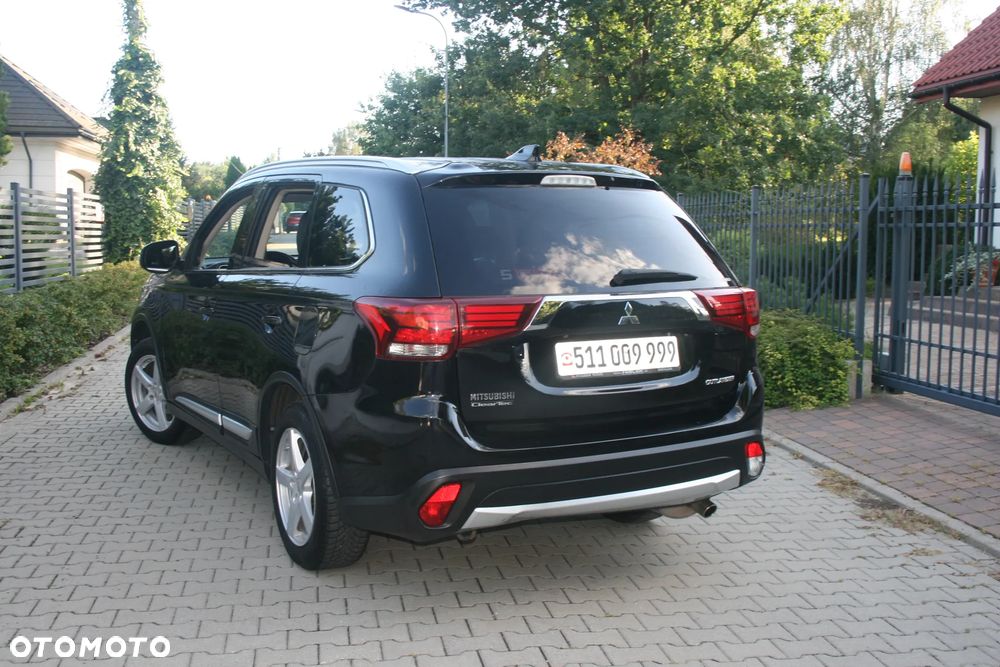 Mitsubishi Outlander 2.0 Intense + SDA 4WD CVT - 11
