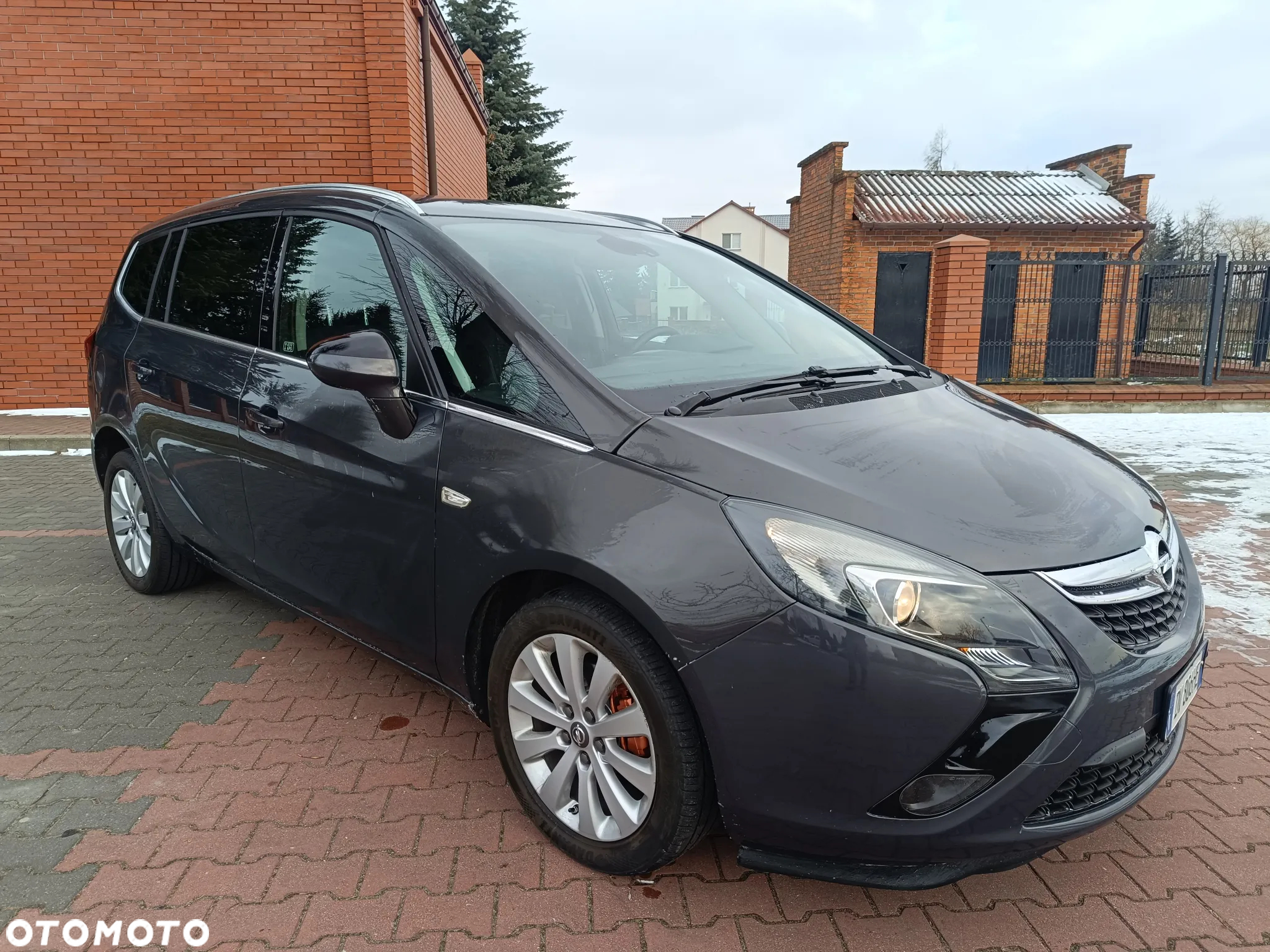 Opel Zafira 1.6 T SIDI Cosmo S&S - 2