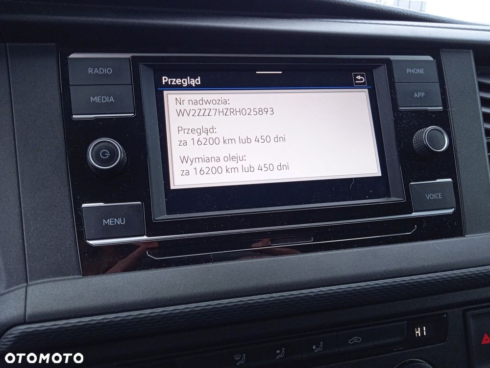 Volkswagen Caravelle - 24