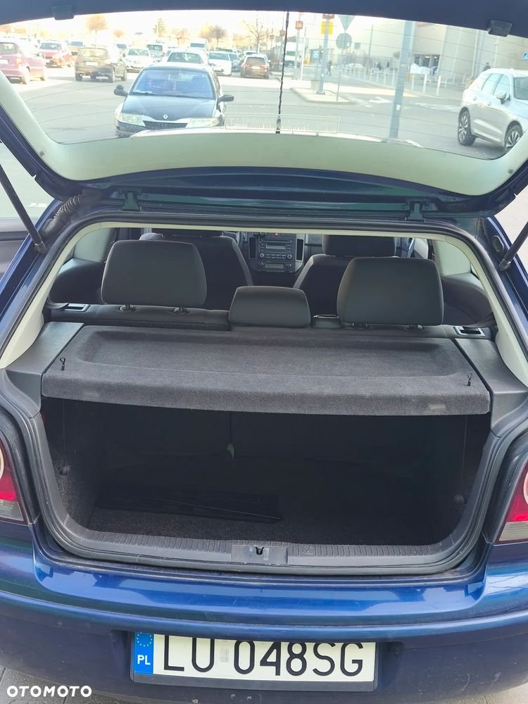 Volkswagen Polo 1.4 16V Comfortline - 17