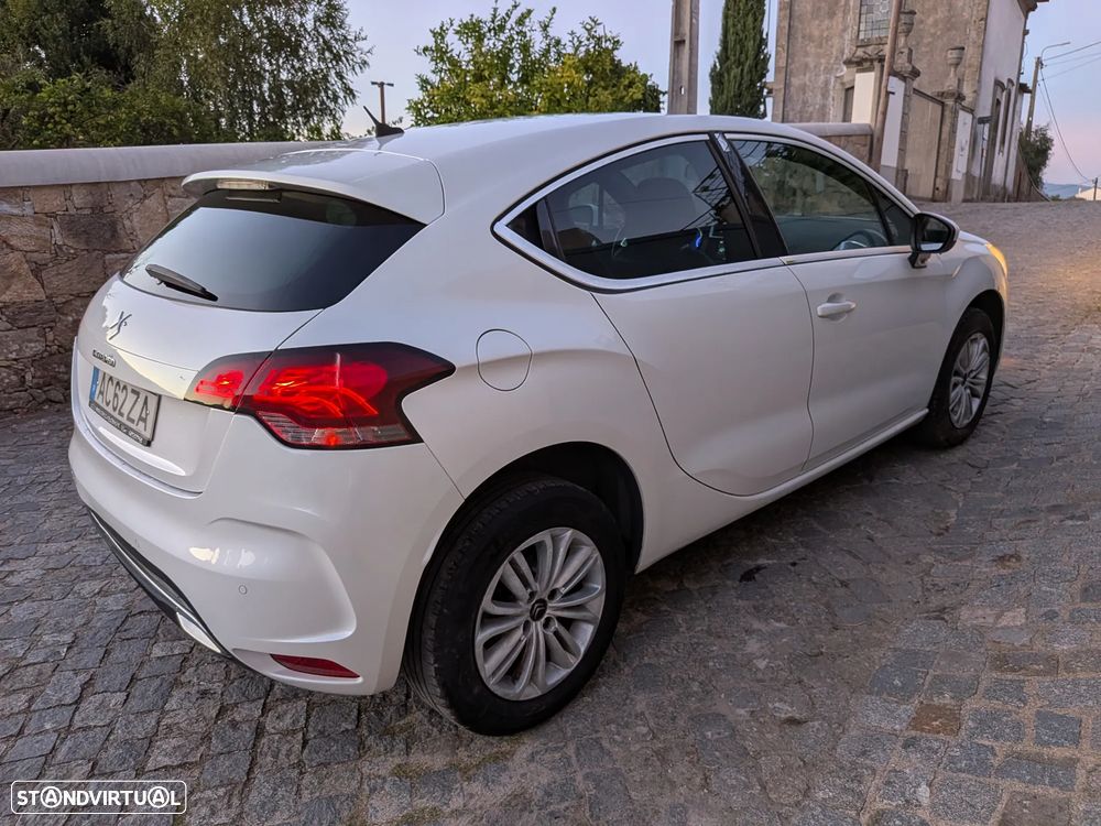 Citroën DS4 1.6 e-HDi So Chic - 13