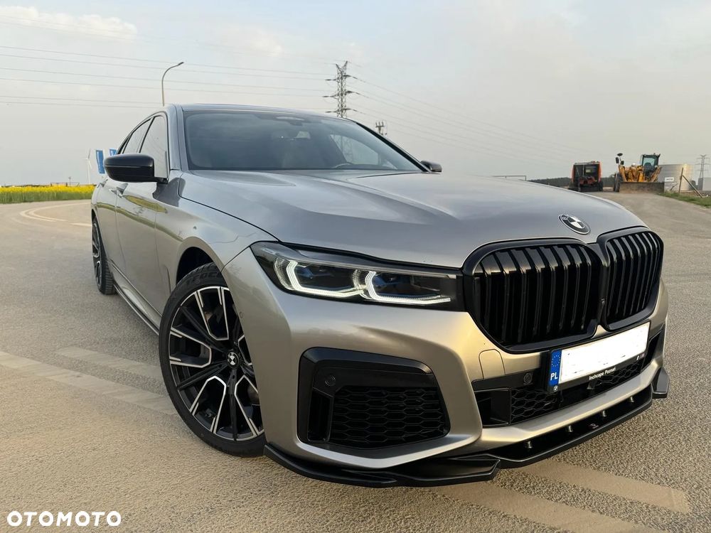 BMW Seria 7 750i xDrive - 1