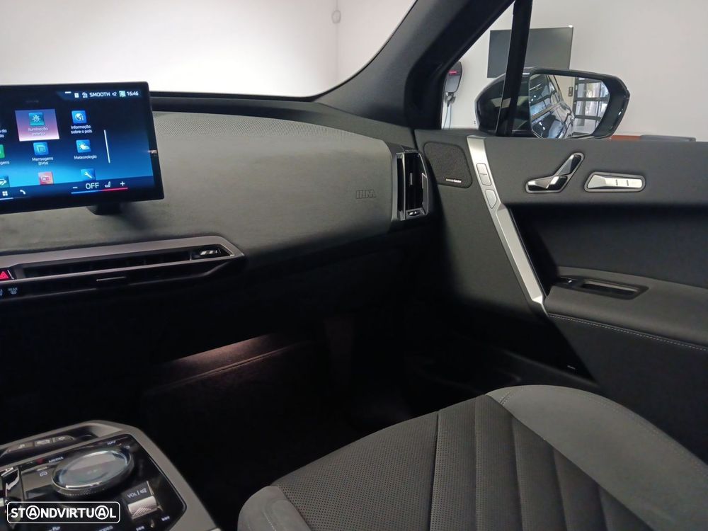 BMW iX xDrive 45 Pack Desportivo Pro - 18