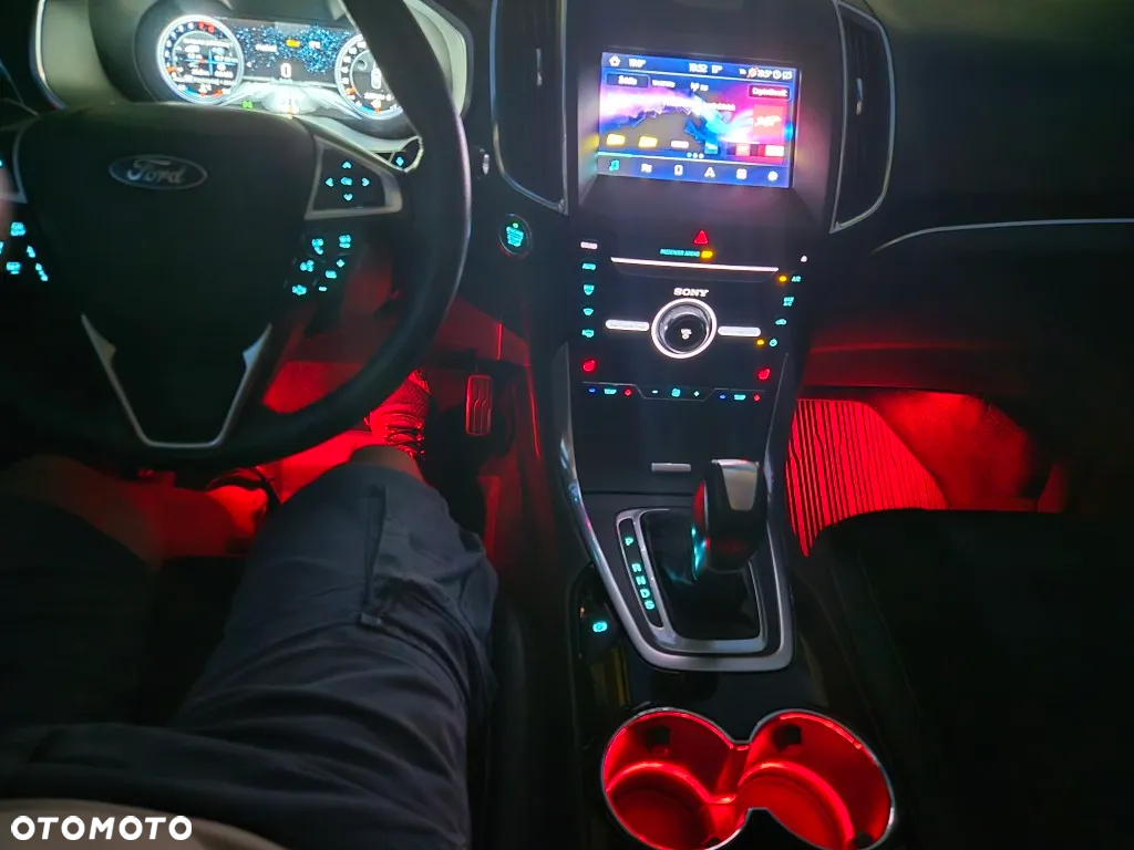 Ford Edge - 14