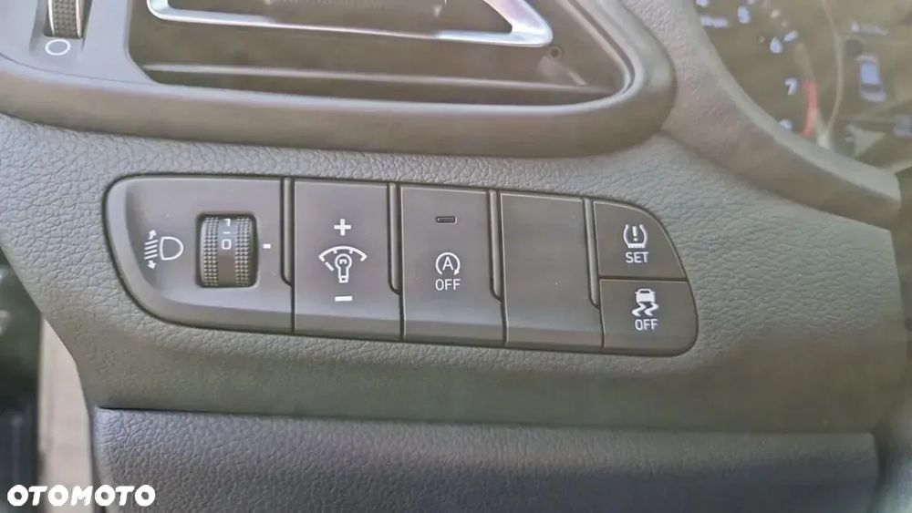 Hyundai i30 1.5 T-GDI 48V Smart DCT - 15