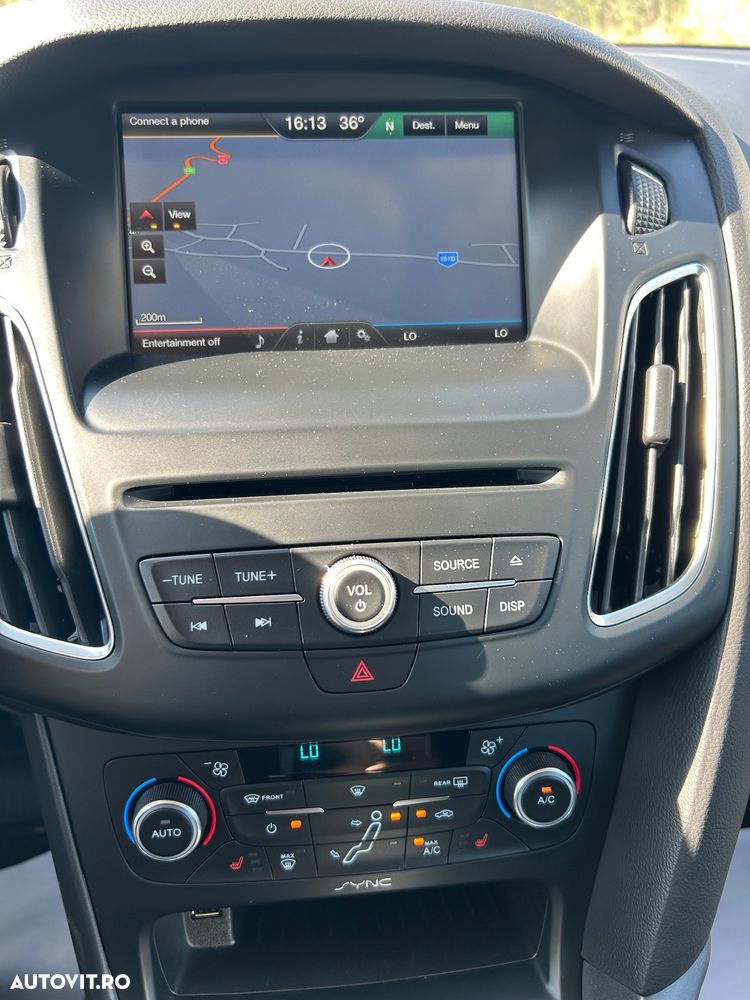 Ford Focus - 10