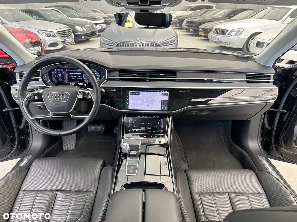 Audi A8 - 6