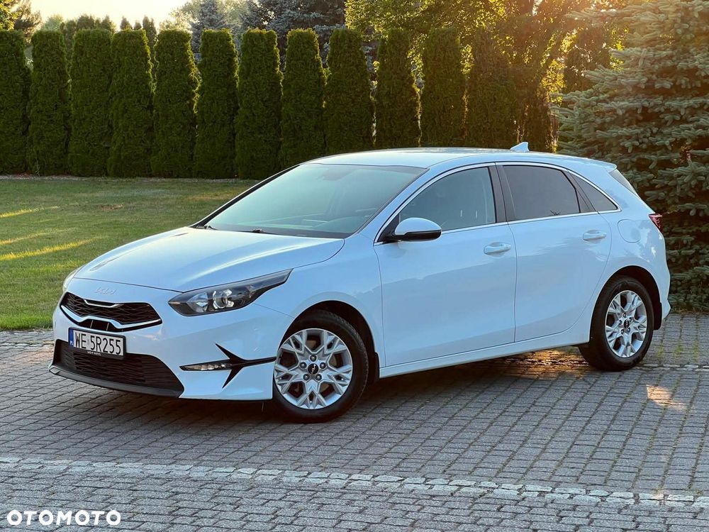 Kia Ceed 1.6 CRDi mHEV Business Line DCT - 10