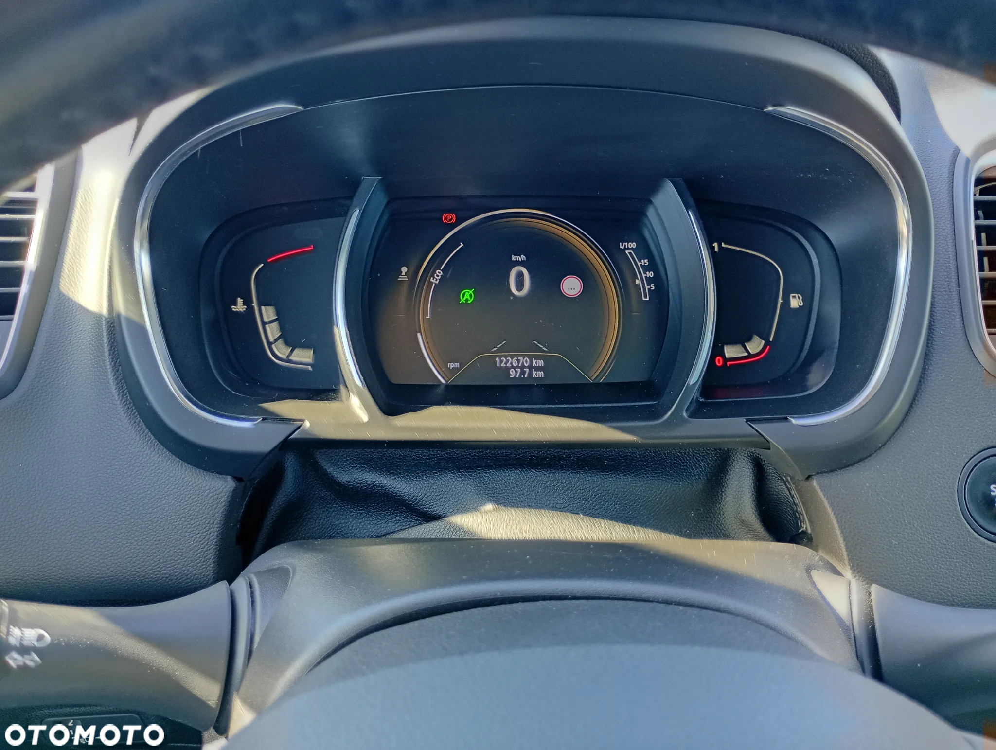 Renault Scenic ENERGY TCe 130 S&S LIMITED - 12
