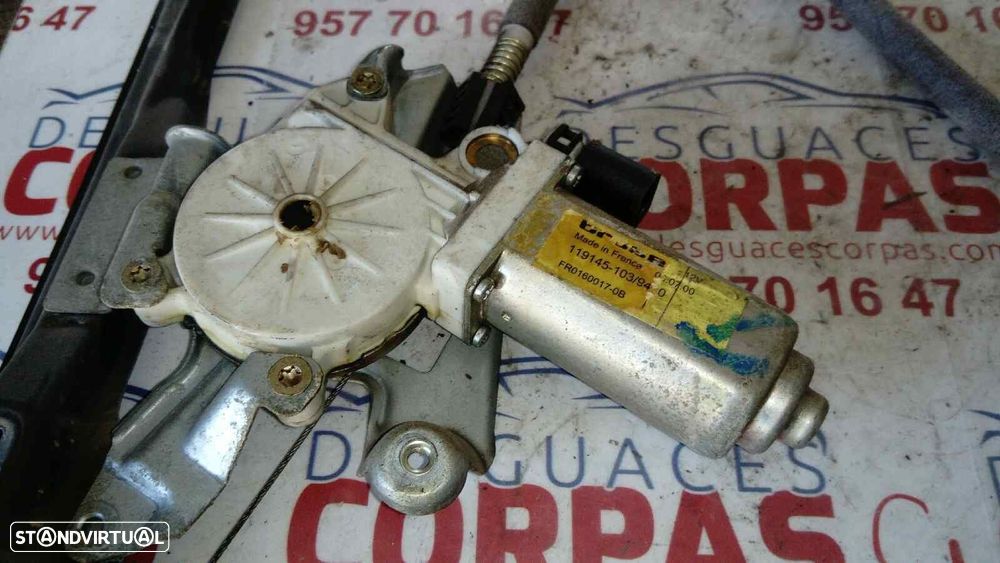 ELEVADOR DE VIDRO FRONTAL DIREITO FORD FOCUS SEDAN 2000 -11914510394 - 1