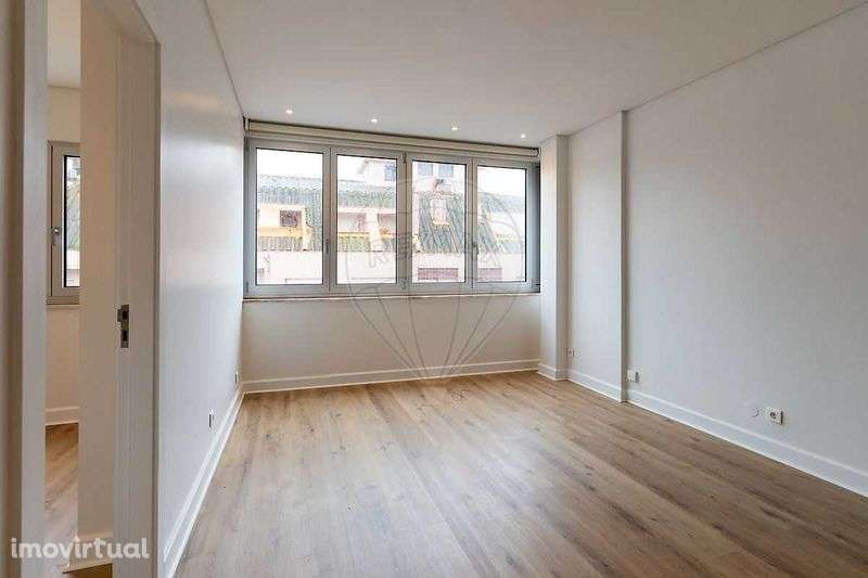 Apartamento T1 à venda no Porto - Grande imagem: 3/9