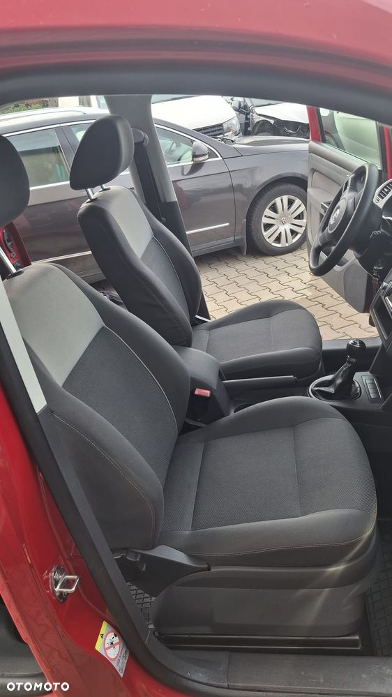 Volkswagen Caddy Comfortline 4Motion - 6