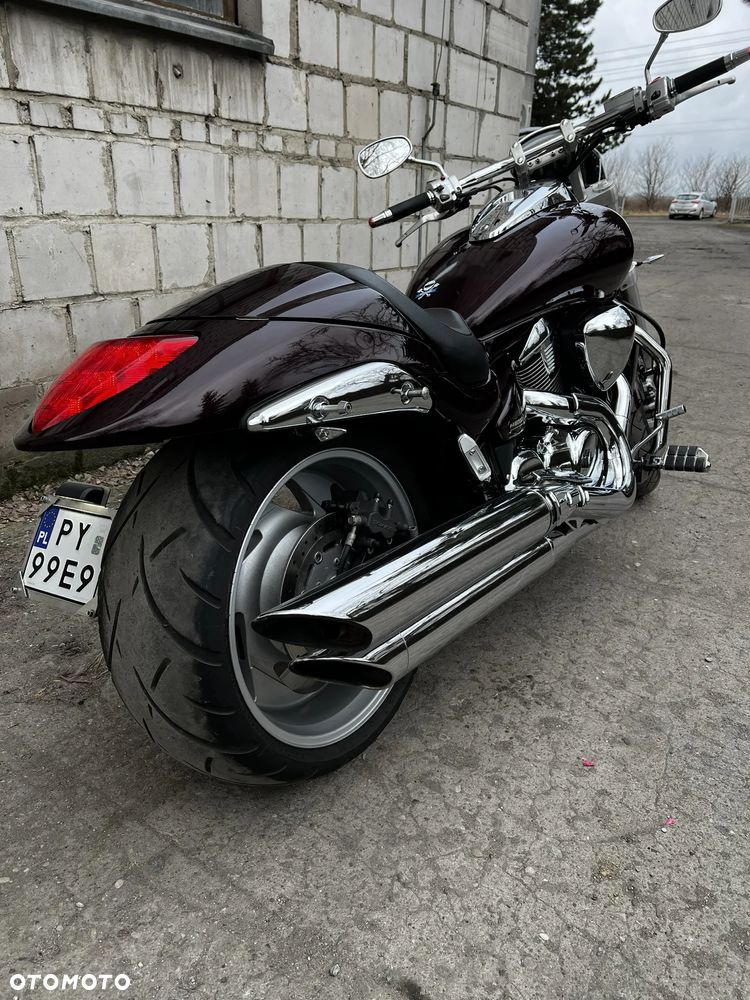 Suzuki Intruder - 8