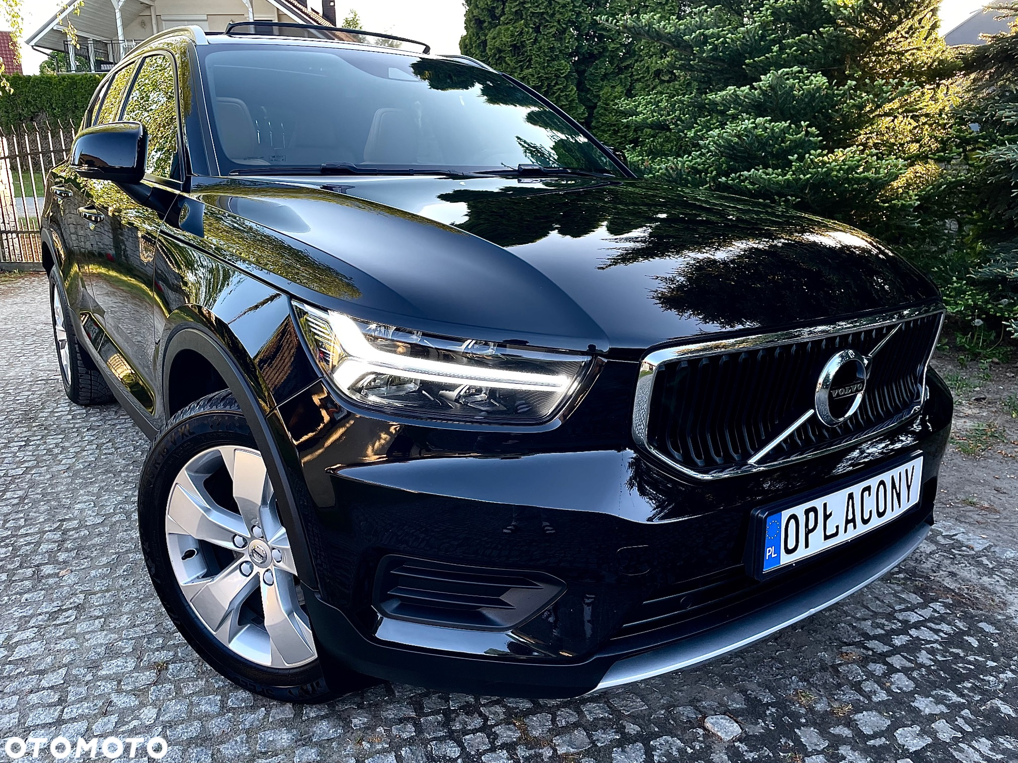 Volvo XC 40 D3 Momentum Pro - 2