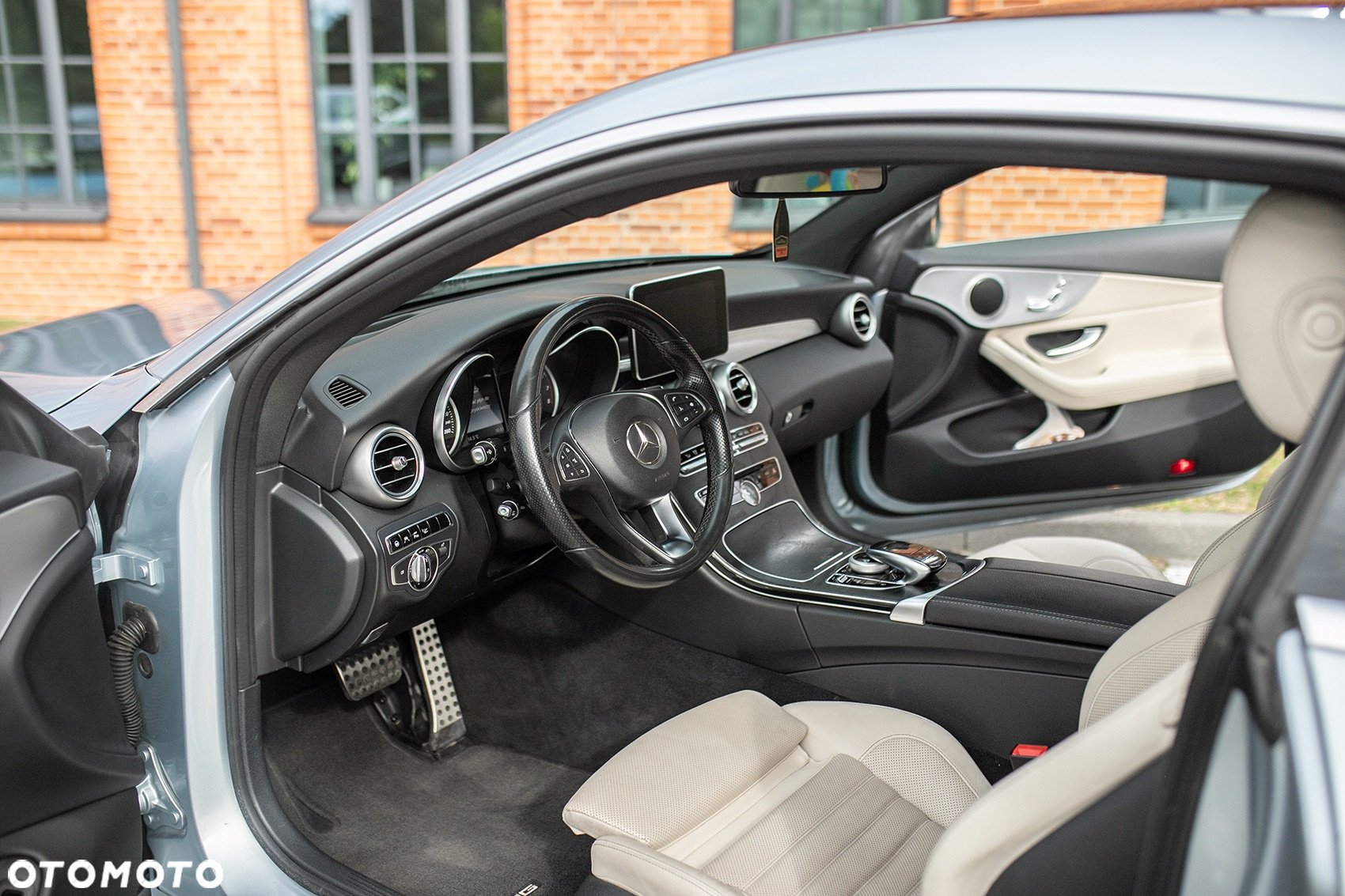 Mercedes-Benz Klasa C 300 Coupe 7G-TRONIC AMG Line - 10
