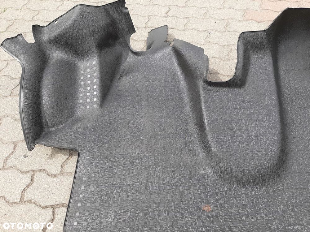 VW T5 TRANSPORTER wykładzina podłoga guma przód - 2